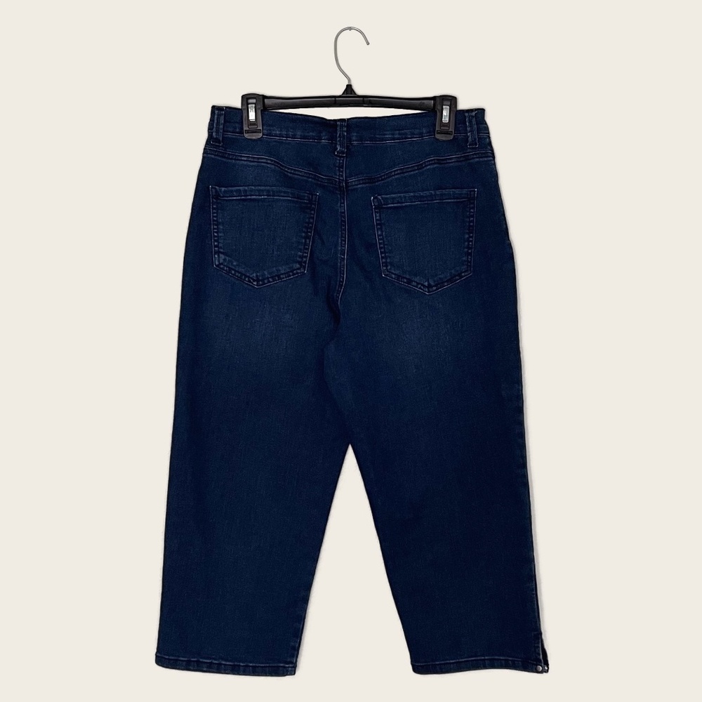 Gloria Vanderbilt Dark Wash All Around Slimming Effect Amanda Capri Jeans - Picture 2 of 4